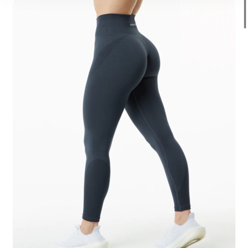 Alphalete Ozone Leggings